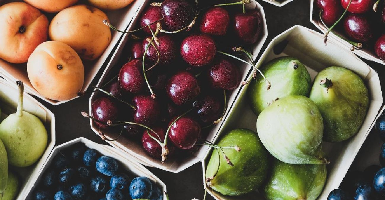Φρούτα και λαχανικά: Ποια έχουν τη μεγαλύτερη περιεκτικότητα σε χημικά και φυτοφάρμακα - Ποια τα λιγότερο επιβλαβή