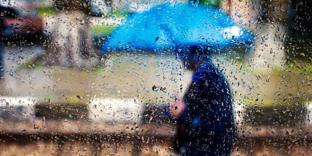 Μουντός ο καιρός: Ετοιμαστείτε για βροχές, καταιγίδες και χαλάζι αυτές τις ώρες - Οι περιοχές που επηρεάζονται