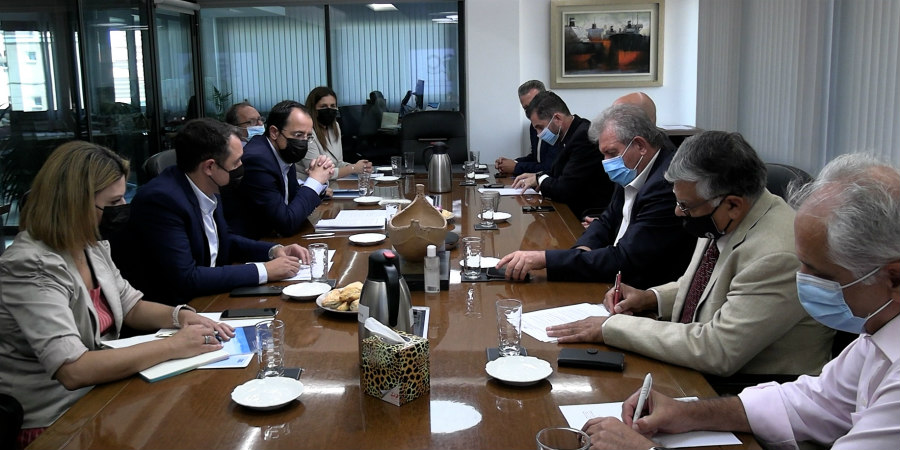 Νίκος Χριστοδουλίδης: Συναντήθηκε με μέλη Κυπριακού Ναυτιλιακού Επιμελητηρίου - Όσα συζητήθηκαν 