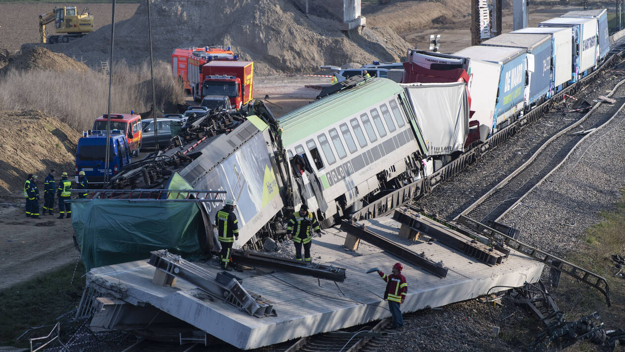 Συγκρούστηκαν δύο τρένα στην Τσεχία - Τουλάχιστον δύο οι νεκροί