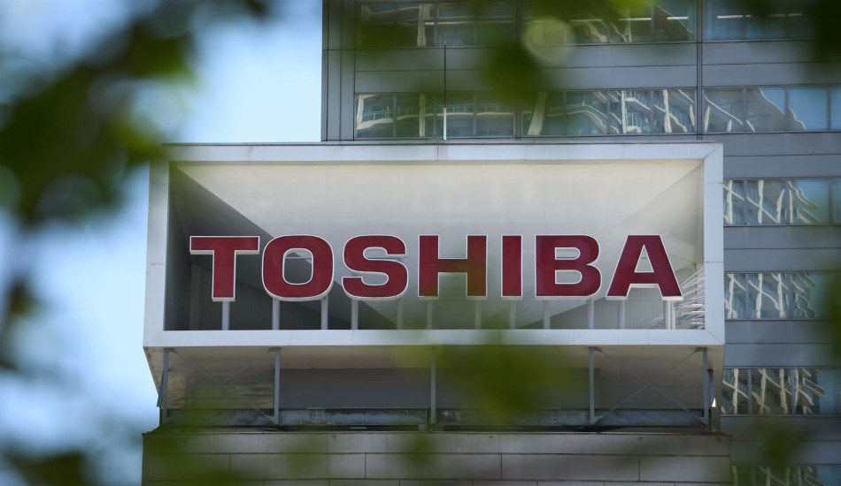Ένα δισ. δολάρια ζητά η Toshiba από την Western Digital
