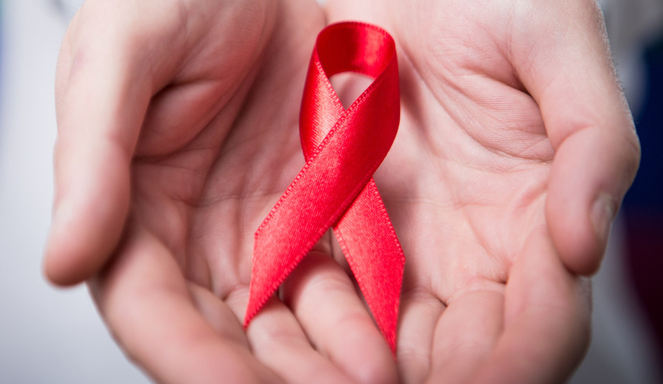 ΟΗΕ: «Ο αριθμός των θανάτων που συνδέονται με το AIDS έπεσε στο μισό περίπου»