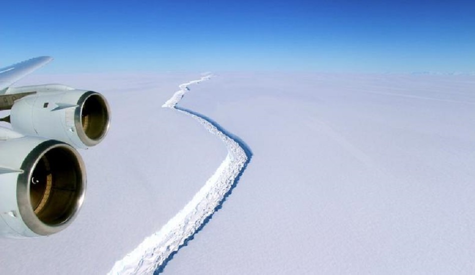 Ανταρκτική: Αποκολλήθηκε παγόβουνο «μαμούθ» της παγοκρηπίδας Larsen