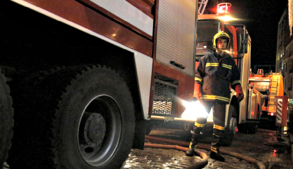 ΛΕΜΕΣΟΣ: Ξέσπασε φωτιά σε υπνοδωμάτιο κατοικίας - Παραβίασε την είσοδο η Πυροσβεστική για να εισέλθει