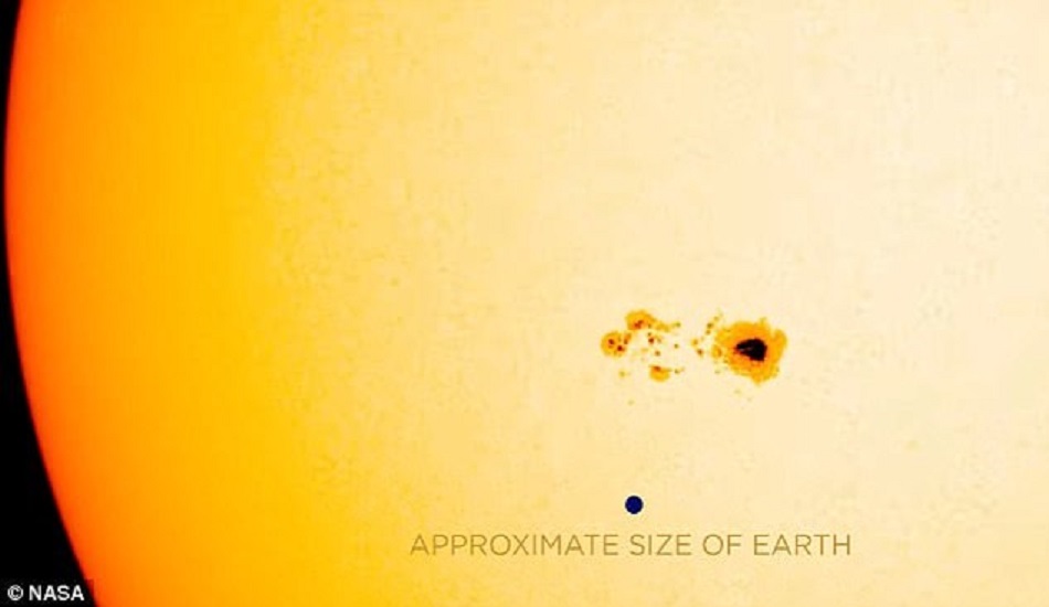 Σπάνιο φαινόμενο: Τεράστια κηλίδα στον Ήλιο απειλεί με «μπλακ άουτ» τη Γη