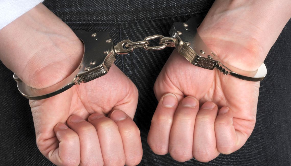 ΛΕΥΚΩΣΙΑ: Σύλληψη 24χρονου για επίθεση σε 61χρονο με σφυρί – Χειροπέδες και σε 32χρονο