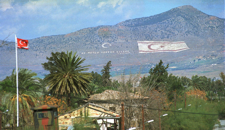 Προσάρτηση των κατεχομένων από την Τουρκία και ένωση της ελεύθερης Κύπρου με την Ελλάδα
