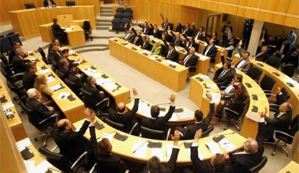 Ψηφίστηκε ο νόμος για το Υφυπουργείο Ναυτιλίας