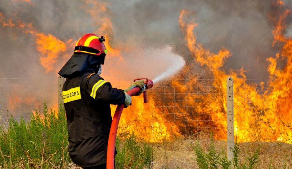Πυρκαγιά ξέσπασε και στην Ψιμολόφου - Άμεση ανταπόκριση από την Πυροσβεστική