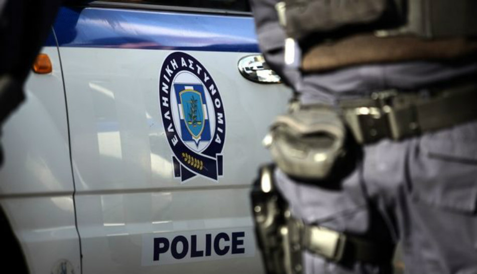 Φορέας του AIDS και ηπατίτιδας τρύπησε αστυνομικό με χρησιμοποιημένη σύριγγα