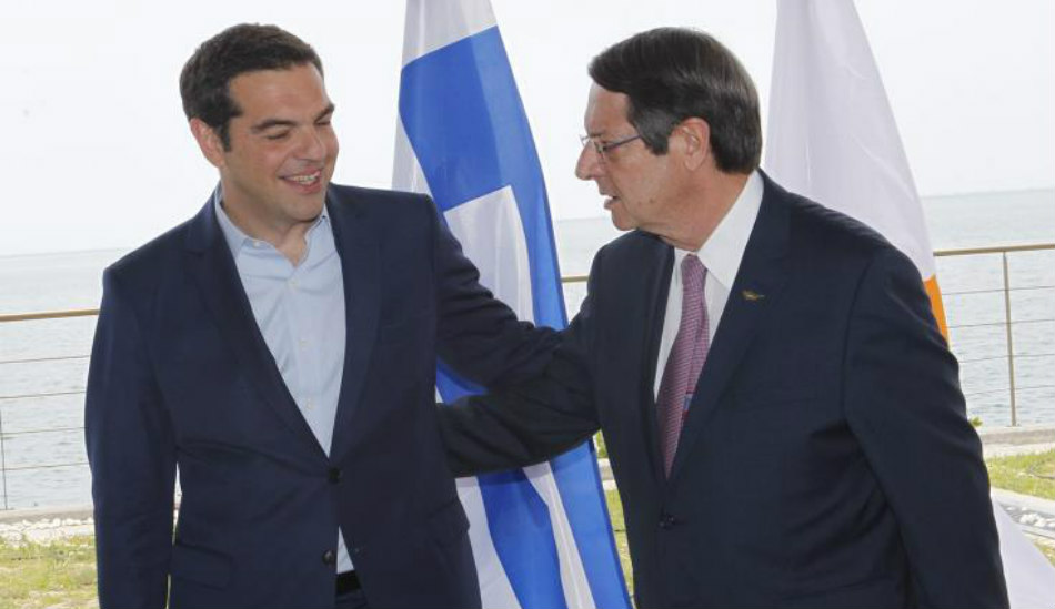 Δεν ξεχνάμε τα θύματα, δεν λησμονούμε τις συνέπειες της κατοχής δήλωσε ο Ελληνας Πρωθυπουργός