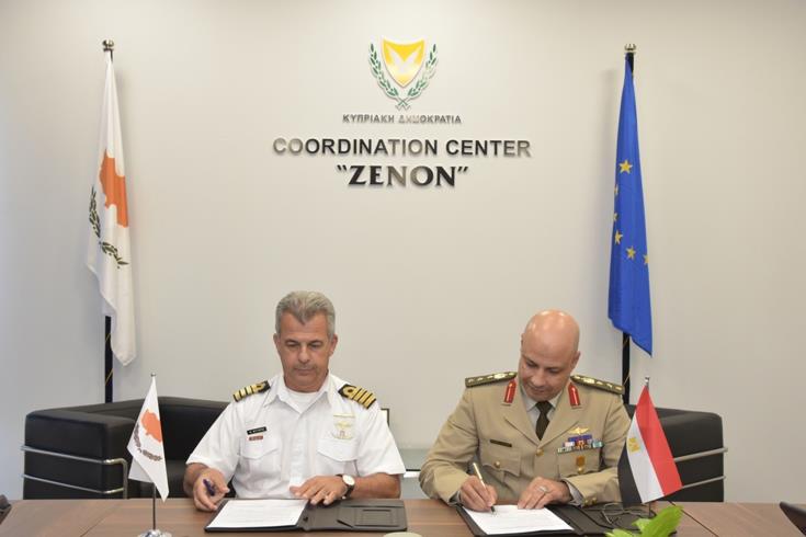 Πρόγραμμα εφαρμογής στρατιωτικής συνεργασίας υπέγραψαν Κύπρος και Αίγυπτος