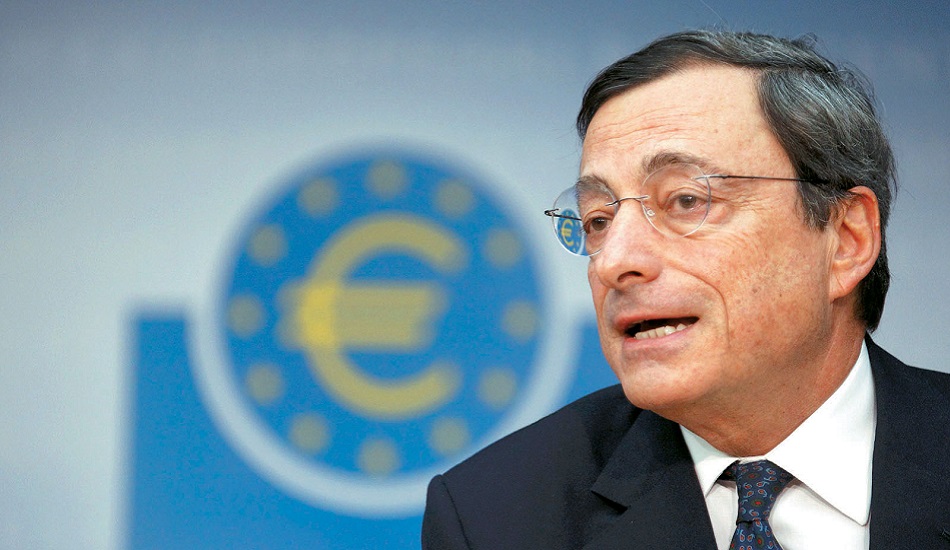 Υποχωρεί το ευρώ ενόψει της ομιλίας Ντράγκι στο συνέδριο της Κεντρικής Τράπεζας της Αμερικής