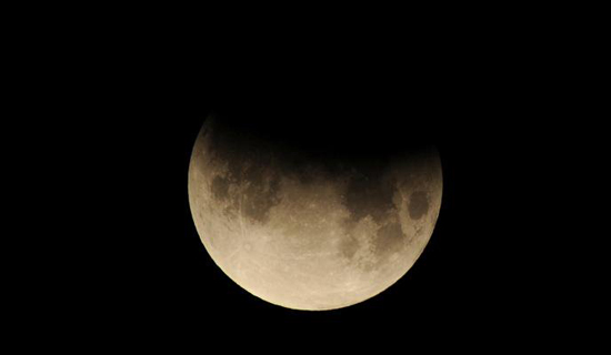 Κόβουν την ανάσα – Μοναδικές φωτογραφίες από την έκλειψη της σελήνης τη Δευτέρα (07/08) - ΦΩΤΟΓΡΑΦΙΕΣ