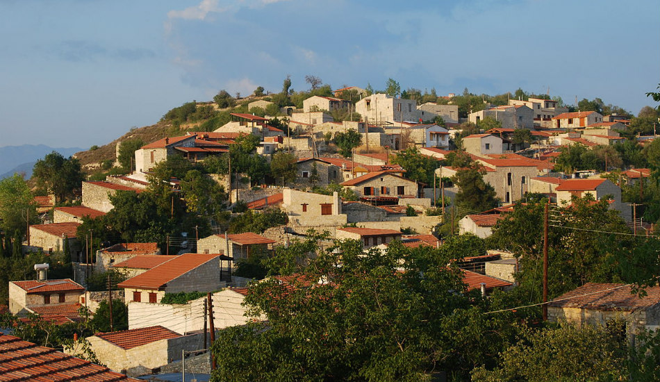 Άγριο ξύλο σε χωριό της Λεμεσού – Ελληνοκύπριοι μαχαίρωσαν στο πρόσωπο 36χρονο - Τον γλίτωσαν από τα χέρια τους πολίτες