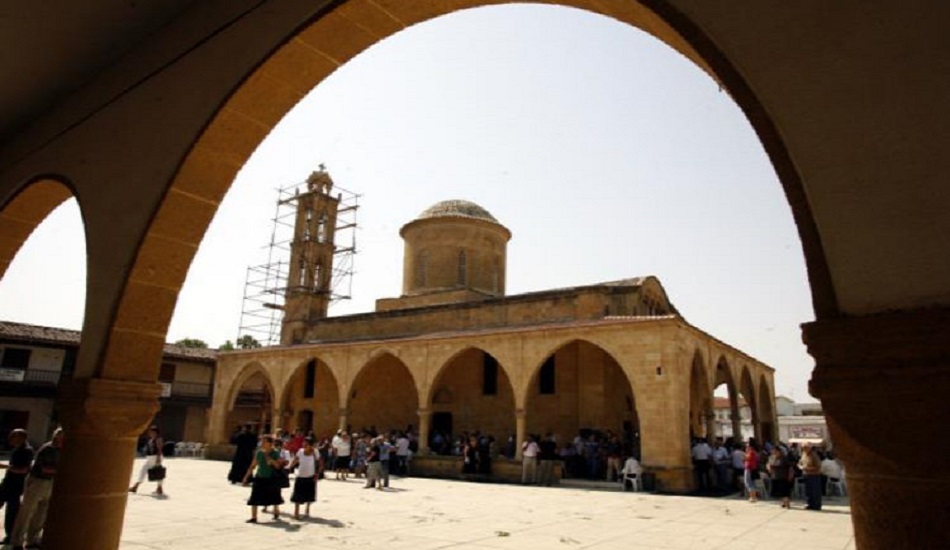 Δεν θα διεξαχθεί η λειτουργία στον καθεδρικό του Αγίου Μάμαντος στη Μόρφου - Οι κατοχικές αρχές η αιτία