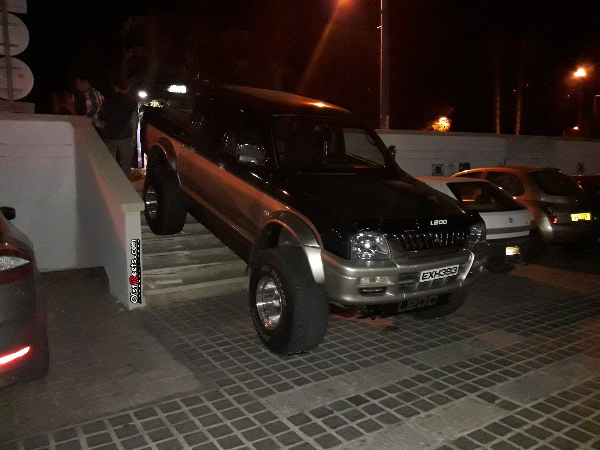 Απίστευτο κι όμως Κυπριακό! Διπλοκάμπινο κατέβηκε σε χώρο στάθμευσης από τις … σκάλες! ΦΩΤΟΓΡΑΦΙΑ
