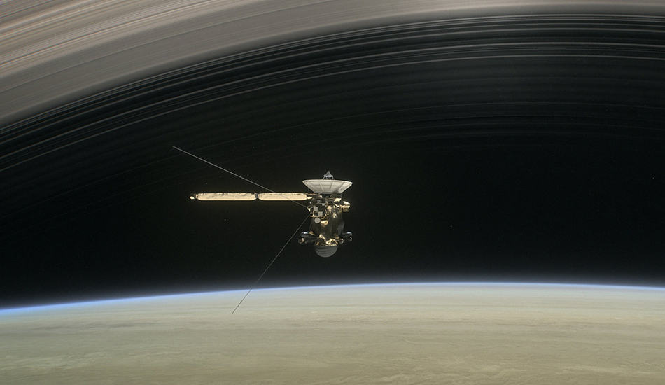 Αντίο Cassini - Εξετέλεσε την αποστολή του και προχωρεί σε κάτι που δεν ξανάγινε από διαστημική συσκευή