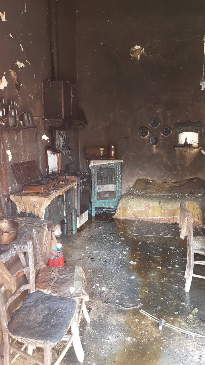ΚΟΙΛΑΝΙ ΛΕΜΕΣΟΥ: Στάχτες και αποκαΐδια έγινε δυόροφη κατοικία μετά από πυρκαγιά - Βρισκόταν εντός η ιδιοκτήτρια - ΦΩΤΟΓΡΑΦΙΕΣ