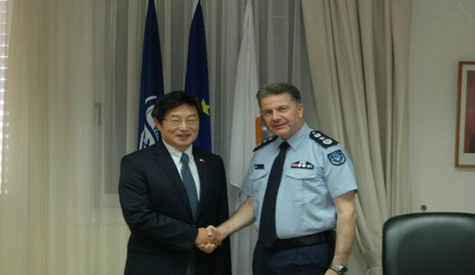 Συνάντηση Αρχηγού Αστυνομίας κ. Ζαχαρία Χρυσοστόμου με τον Πρέσβη της Λαϊκής Δημοκρατίας της Κίνας στην Κύπρο κ. Huang Xingyuan