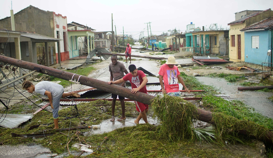 ΚΟΥΒΑ: Τουλάχιστον 10 νεκροί μετά το πέρασμα του κυκλώνα Ίρμα