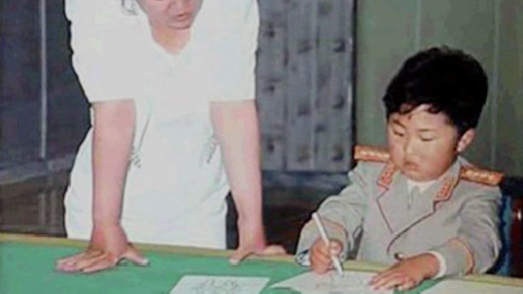 Οι άγνωστες πτυχές του Κιμ Γιονγκ Ουν: Τι αποκαλύπτει πρώην σύντροφός του