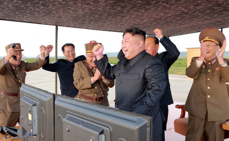Κιμ Γιονγκ Ουν: Είμαστε κοντά στην απόκτηση πυρηνικών όπλων