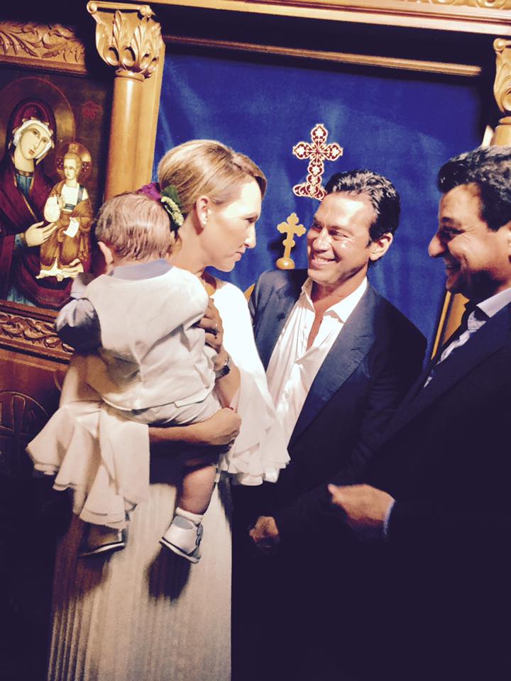 Ο Μάριος Φραγκούλης βάφτισε τον γιο πασίγνωστης Κύπριας - ΦΩΤΟΓΡΑΦΙΕΣ