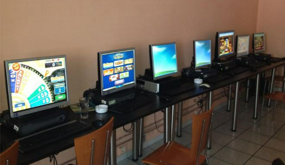 ΠΑΦΟΣ: Έρευνα της Αστυνομίας σε υποστατικό – Μετέτρεπαν τους υπολογιστές σε τυχερά παιγνίδια