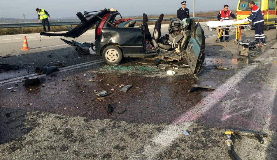 ΕΛ. ΑΜΜΟΧΩΣΤΟΣ:  Σοβαρό τροχαίο ατύχημα – Καταστράφηκε ολοσχερώς το ένα όχημα – Απεγκλωβισμός οδηγού