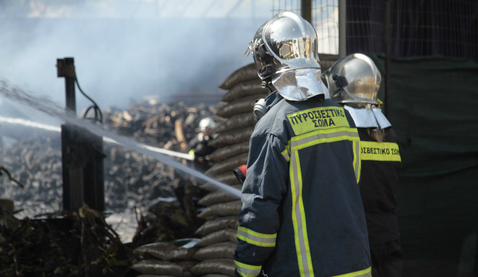 ΛΕΜΕΣΟΣ: Ξέσπασε φωτιά σε εγκαταλελειμμένες αποθήκες - «Δεν αποκλείεται η κακόβουλη ενέργεια» λέει η Πυροσβεστική