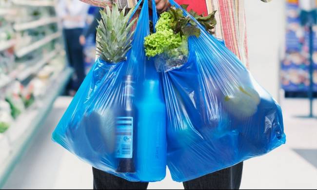 ΚΥΠΡΟΣ: Παίρνετε πλαστικές σακούλες από τις υπεραγορές; Θα πληρώνετε 6 σεντ την καθεμιά – Στην Ολομέλεια το  θέμα