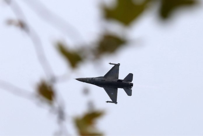 Συγκίνησε ο πιλότος F-16: Οι ήρωες πολεμούν ως Έλληνες - VIDEO
