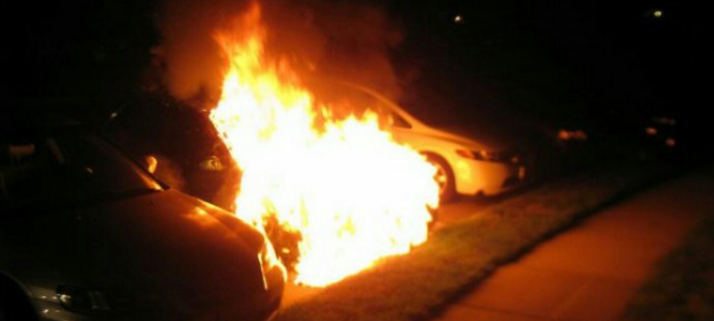 ΚΟΚΚΙΝΟΤΡΙΜΙΘΙΑ: Φωτιά σε όχημα που βρισκόταν σε συνεργείο - Διερευνά τα αίτια η Αστυνομία - Ζημιές και σε δεύτερο όχημα