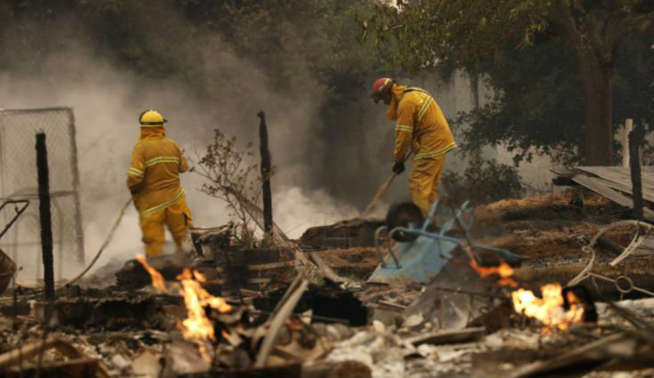 ΚΑΛΙΦΟΡΝΙΑ: Δέκα νεκροί σε μεγάλες πυρκαγιές που μαίνονται