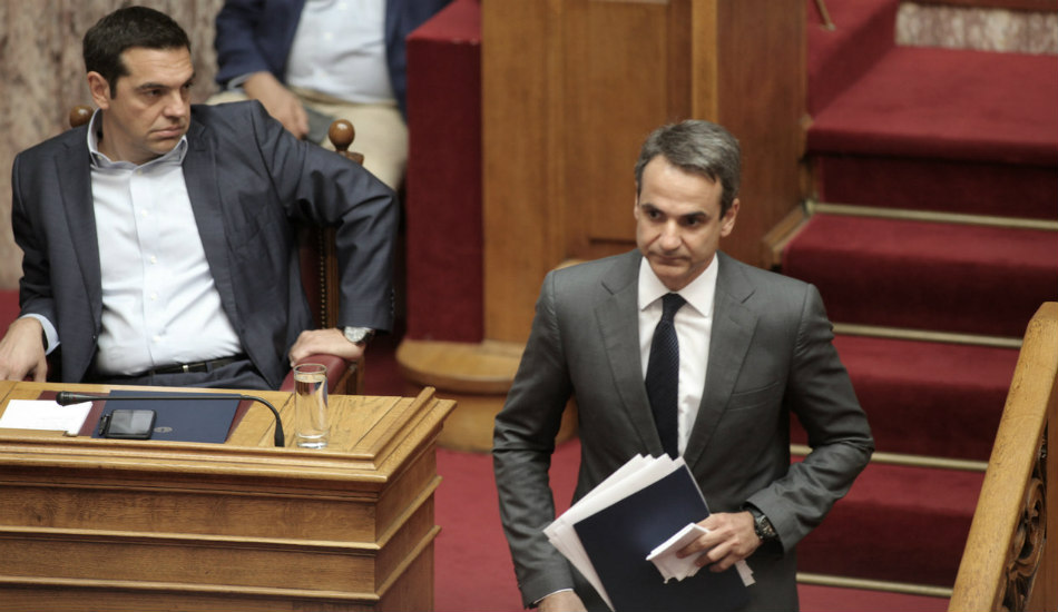 H Ελληνική Βουλή αποφασίζει για το νομοσχέδιο αλλαγής φύλου - Η υπερψήφιση κρέμεται από μία κλωστή