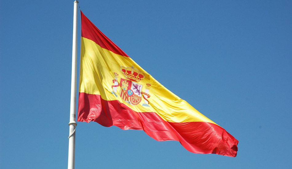 ΙΣΠΑΝΙΑ: Συνταγματικό δικαίωμα της Μαδρίτης να αναλάβει τον έλεγχο της Καταλονίας