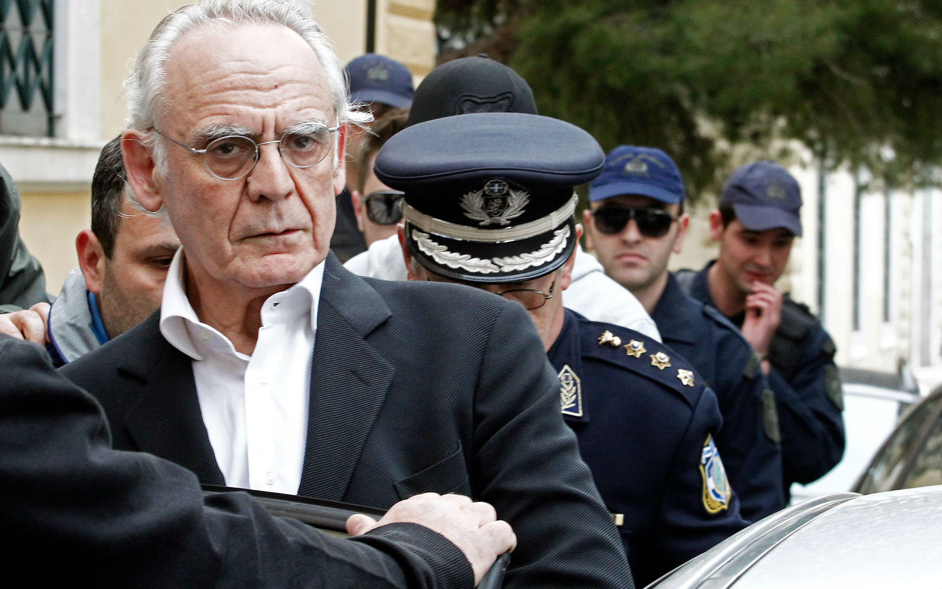 ΕΛΛΑΔΑ: Ένοχος ο Τσοχατζόπουλος για τις «χρυσές μίζες»