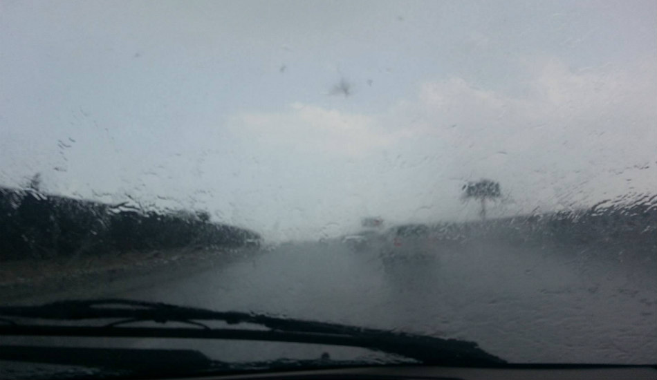 ΚΑΚΟΡΑΤΖΙΑ: Βροχές προκάλεσαν τρία τροχαία μέσα σε μια ώρα – Καλούνται οι οδηγοί να είναι προσεκτικοί