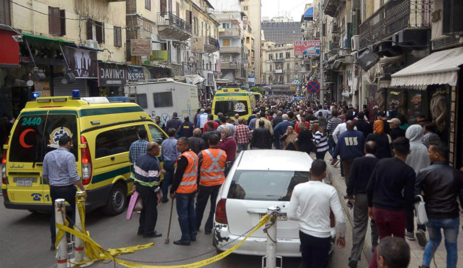 ΑΙΓΥΠΤΟΣ: Ένοπλοι έριξαν βόμβα και άνοιξαν πυρ κατά πιστών – Φόβοι για δεκάδες νεκρούς