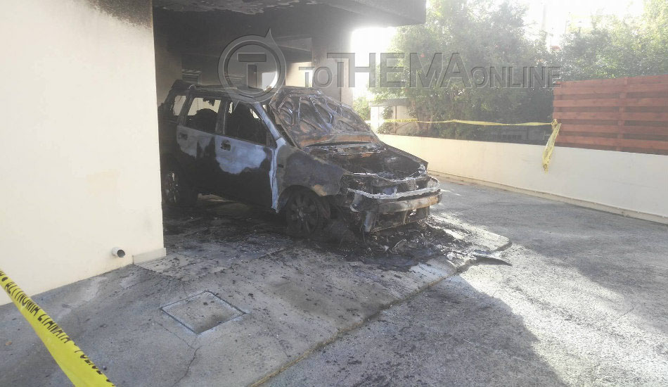 ΛΑΤΣΙΑ: Έκαψαν όχημα νεαρού – Άναυδος από την εγκληματική πράξη εναντίον του – Έτρεξαν έξω οι ένοικοι – ΦΩΤΟΓΡΑΦΙΕΣ