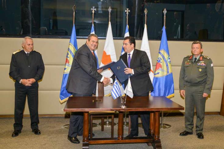 Στο ψηλότερο επίπεδο η αμυντική συνεργασία Ελλάδας-Κύπρου, σημειώνεται σε κοινό ανακοινωθέν