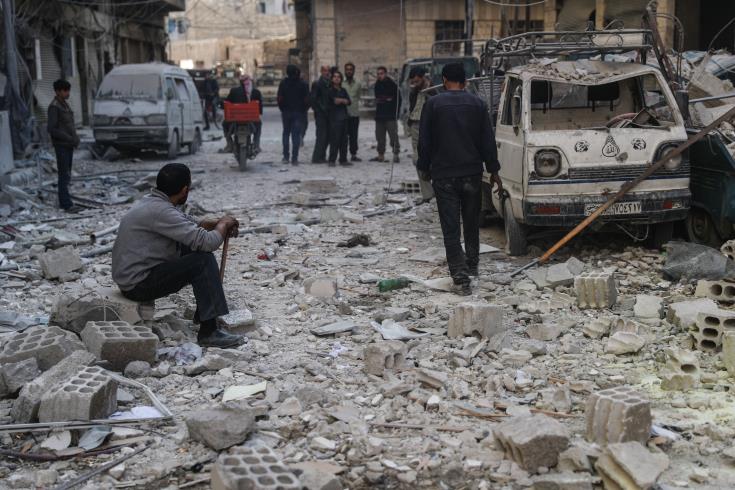 Οι πολιορκημένοι Σύροι τρώνε σκουπίδια, λιποθυμούν από την πείνα, λέει ο ΟΗΕ