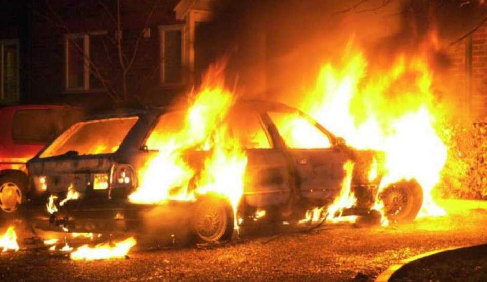 ΛΕΜΕΣΟΣ: Αγόρασε πρόσφατα αυτοκίνητο και τυλίχθηκε στις φλόγες – Στη σκηνή Αστυνομία