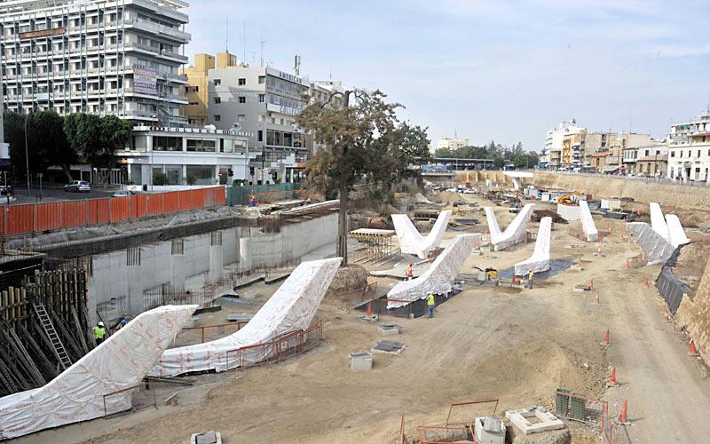 Επικό  τρολάρισμα για τα έργα της Πλατείας Ελευθερίας – Δευτέρα παρουσία και λύση του Κυπριακού πριν τα εγκαίνια - ΦΩΤΟΓΡΑΦΙΑ